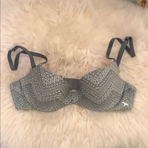 VS Pink 32A Bra Light Lift